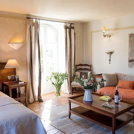 Hotel Capelongue, A Beaumier &
